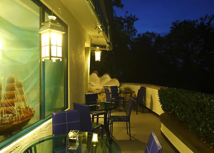 Ξενοδοχείο Elmar Kiten (Burgas)